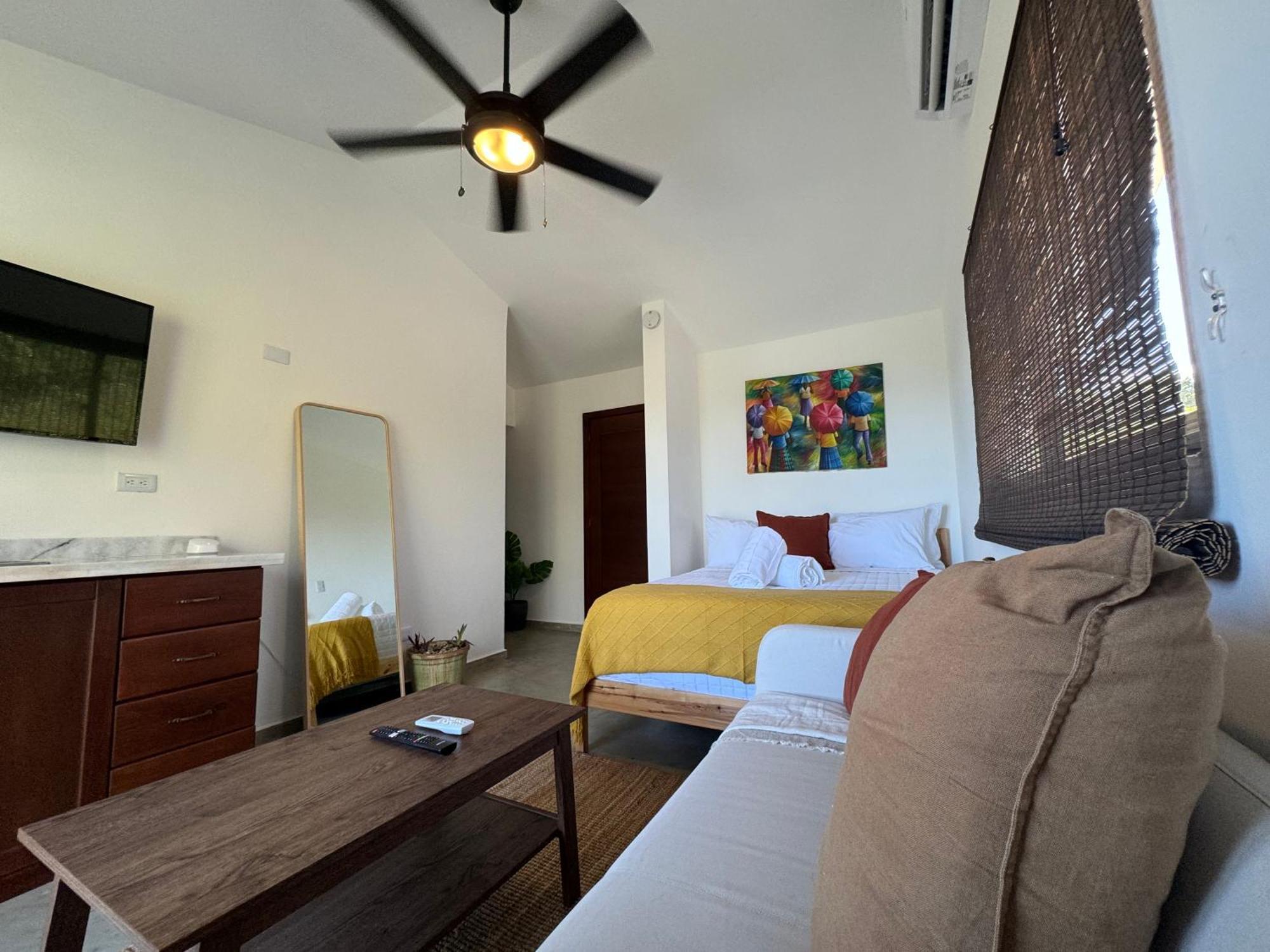 Catalina, Cabrera Oceanview Multi 2 Bd 2 Bath Condo Units With Balcony And Pool Экстерьер фото